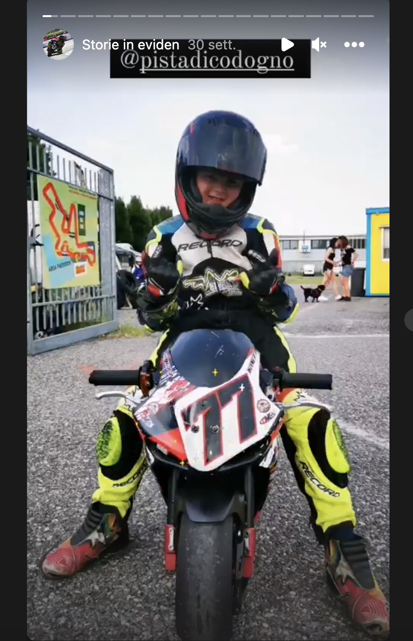 copertina instragram feed dinamitemoto